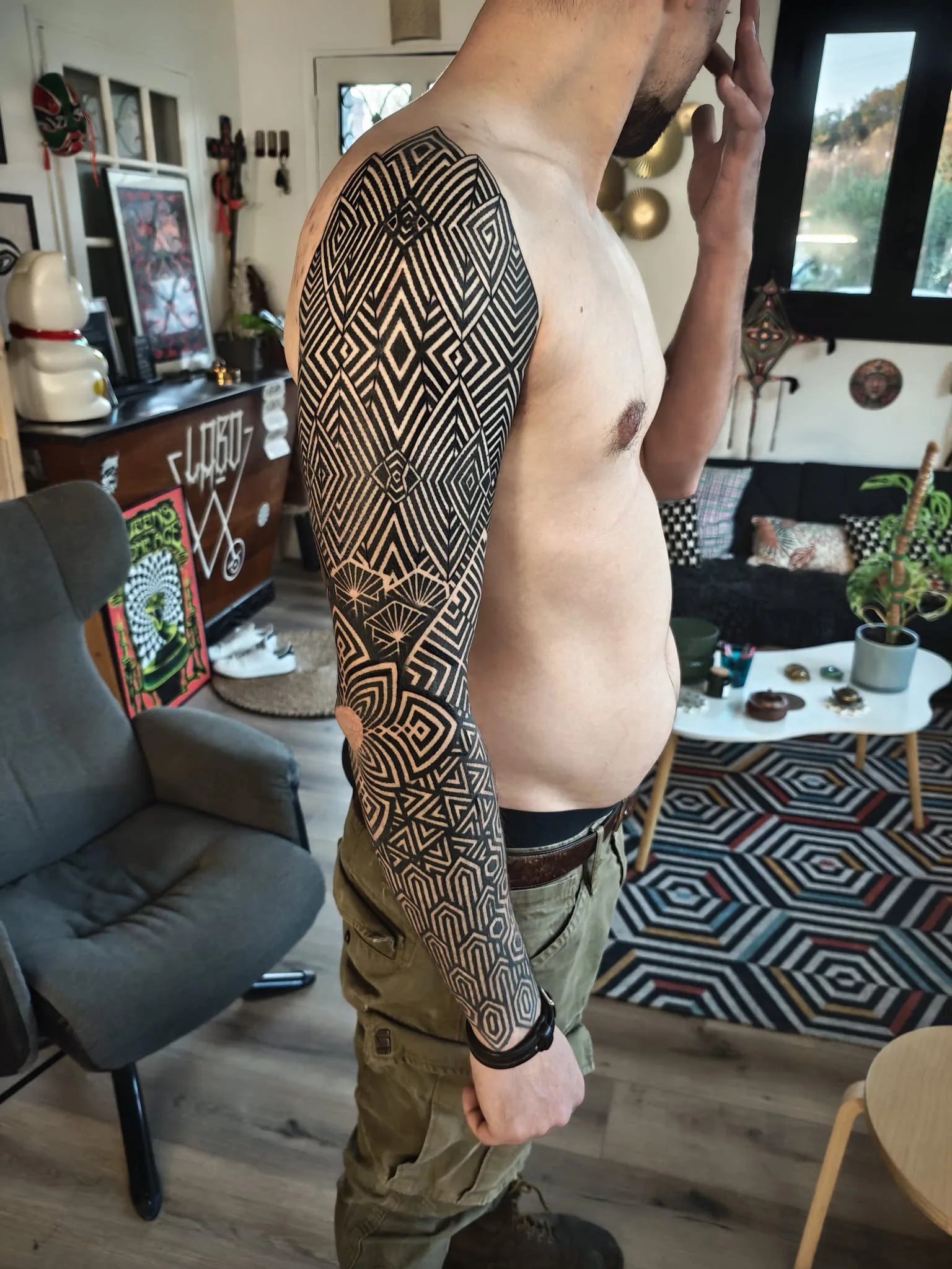 Tatouage Geometrique Bras Sleeve Dense – Le Nouveau Labo Bordeaux