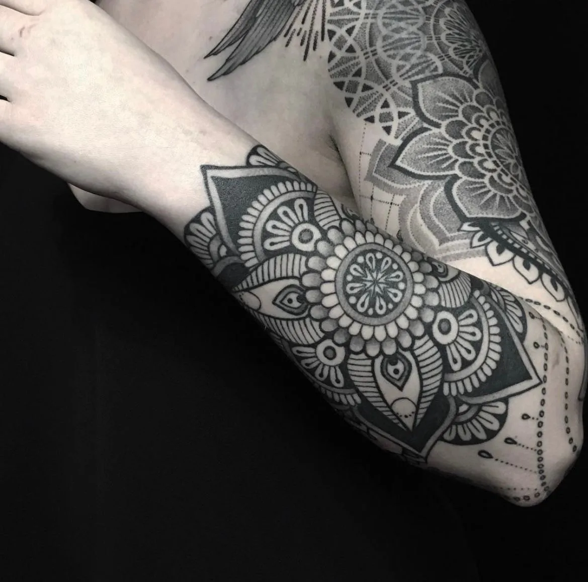 Tatouage Mandala Avant Bras Floral – Le Nouveau Labo Bordeaux