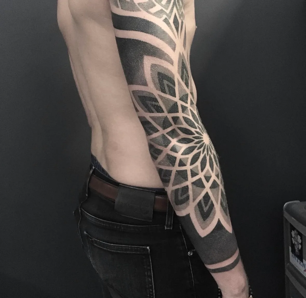 Tatouage Mandala Bras Sleeve – Le Nouveau Labo Bordeaux