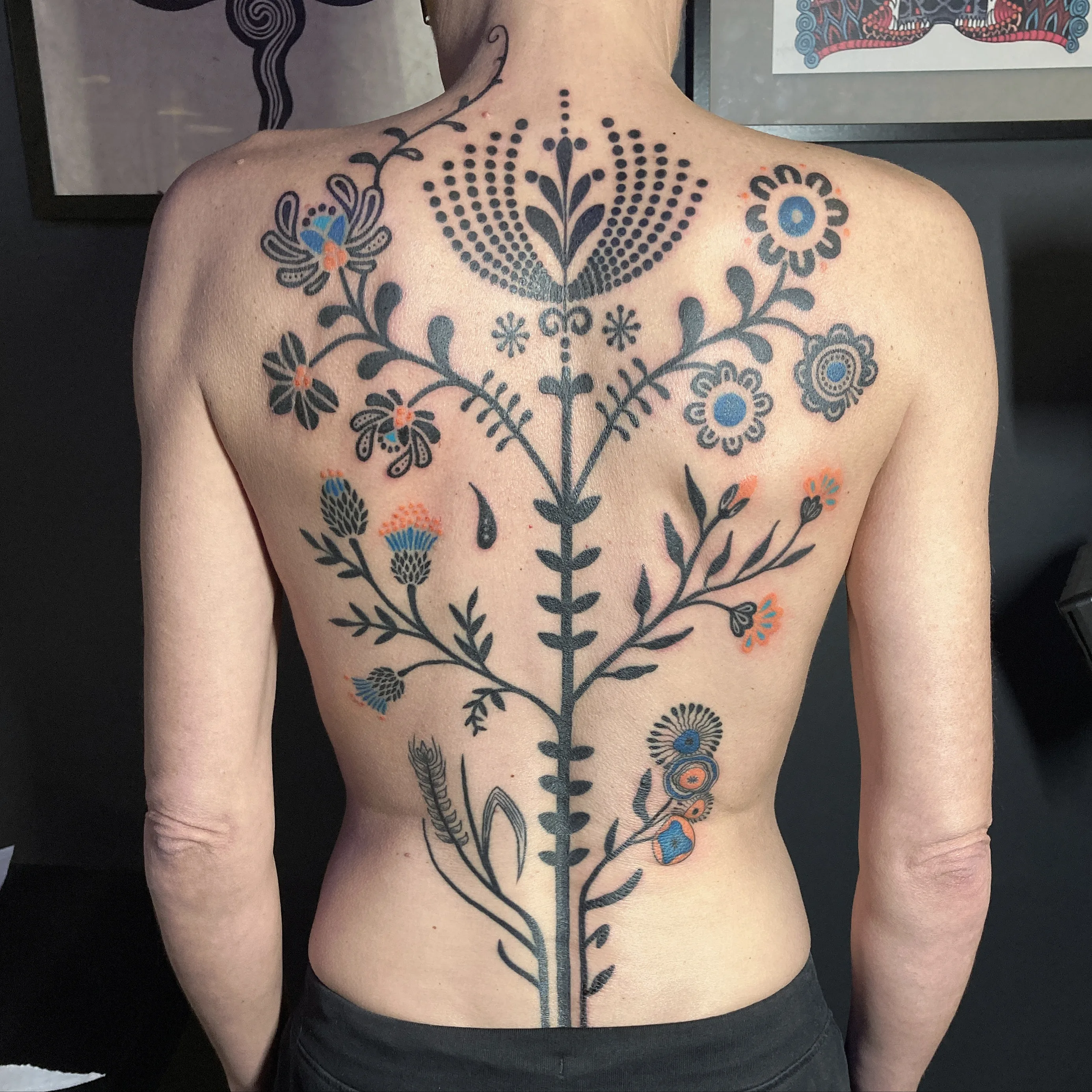 Tatouage Ornemental Dos Arbre Vie Couleur – Le Nouveau Labo Bordeaux